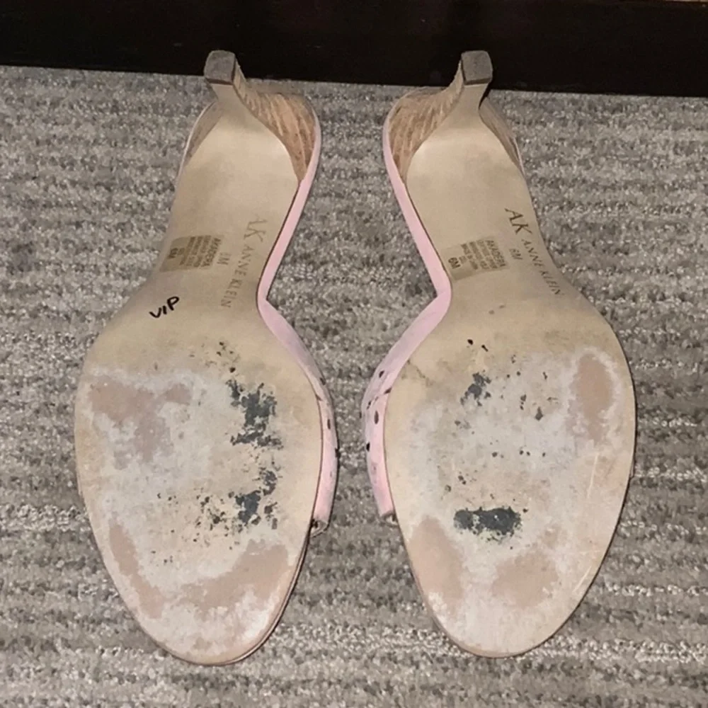 Pink, Suede, Anne Klein low-heels | Size 6